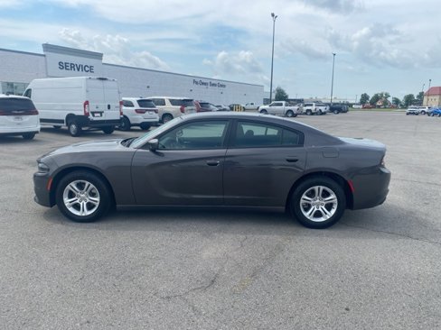 Used 2021 Dodge Charger SXT image 3