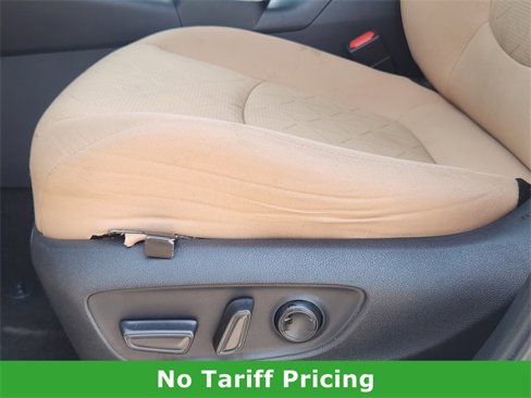 Used 2020 Toyota RAV4 XLE image 22