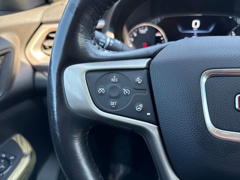 Used 2019 GMC Acadia Denali image 33