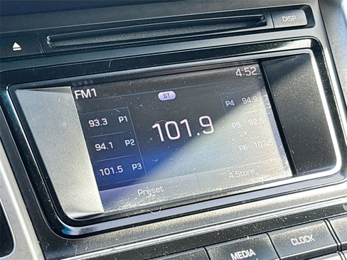 Used 2017 Hyundai Tucson SE image 16