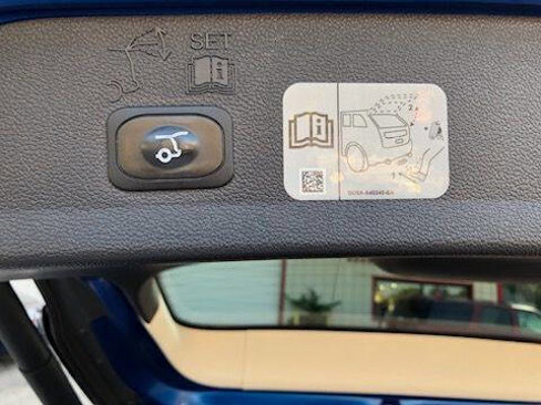 Used 2017 Ford Escape Titanium image 11