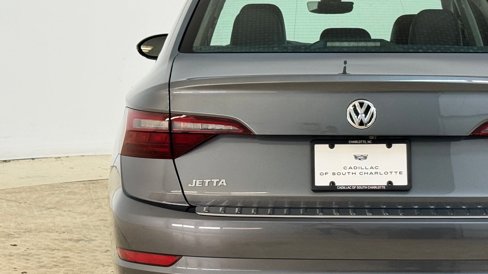Used 2020 Volkswagen Jetta SEL Premium image 12