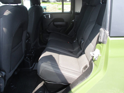 Used 2021 Jeep Gladiator Sport image 20