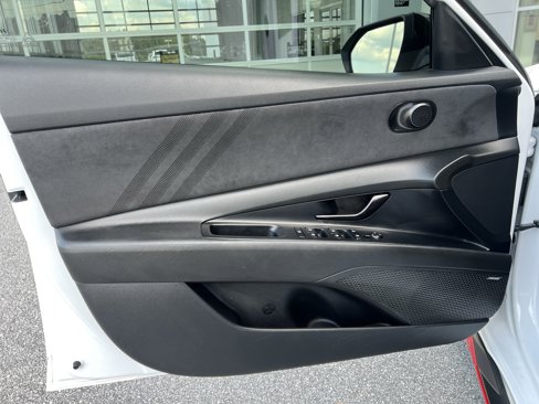 Used 2023 Hyundai Elantra N image 15