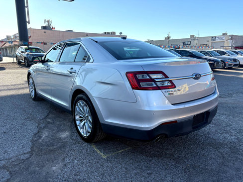 Used 2017 Ford Taurus Limited image 4