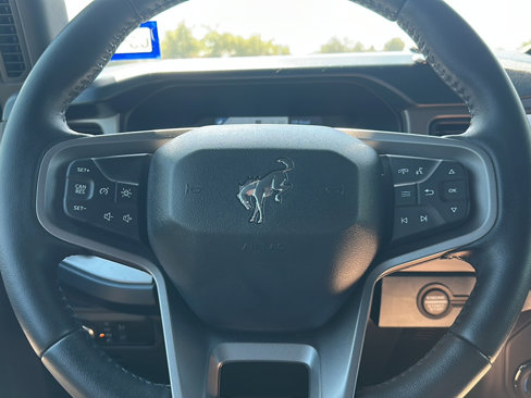 Used 2023 Ford Bronco Outer Banks w/ Sasquatch Package image 23
