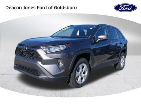 Used 2021 Toyota RAV4 XLE image 7