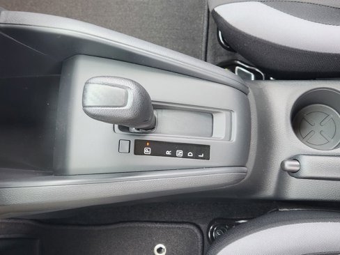 New 2025 Nissan Versa S image 17