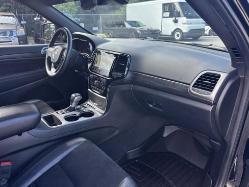 Used 2022 Jeep Grand Cherokee Laredo X image 35