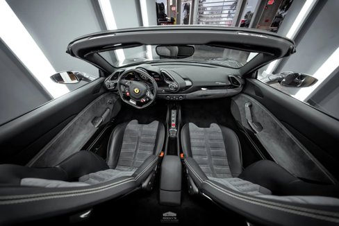 Used 2018 Ferrari 488 Spider image 2