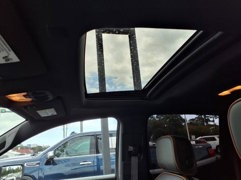 Used 2023 GMC Canyon AT4 w/ AT4 Premium Package image 19