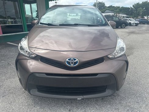 Used 2017 Toyota Prius V Three image 9