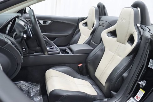 Used 2016 Jaguar F-TYPE R w/ Suedecloth Interior Pack image 23