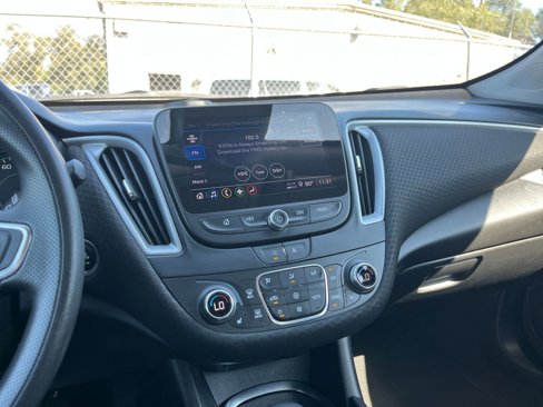 Used 2023 Chevrolet Malibu LT w/ Driver Confidence Package image 18