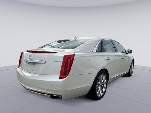 Used 2013 Cadillac XTS Premium image 9