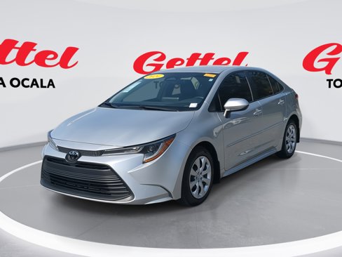 Used 2024 Toyota Corolla LE image 1