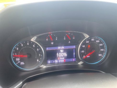 Used 2022 Chevrolet Equinox Premier image 9