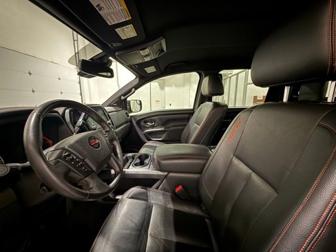 Used 2020 Nissan Titan PRO-4X image 17