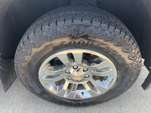 Used 2018 Chevrolet Silverado 1500 LTZ image 28