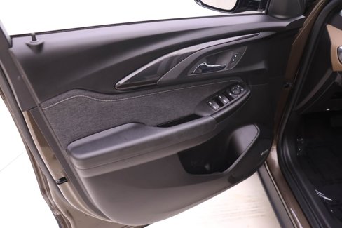 Used 2022 Chevrolet TrailBlazer ACTIV w/ Technology Package image 9