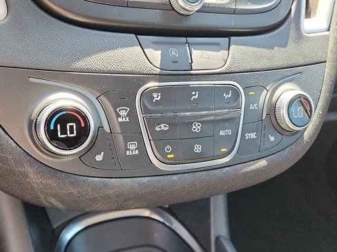Used 2024 Chevrolet Malibu LT image 14