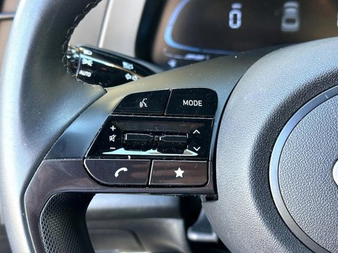 Used 2025 Hyundai Elantra Sport image 16
