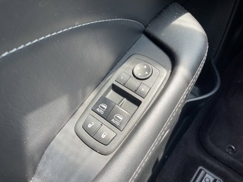 Used 2017 Dodge Challenger SXT Plus image 23