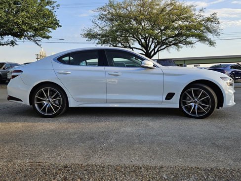 Used 2025 Genesis G70 2.5T image 5