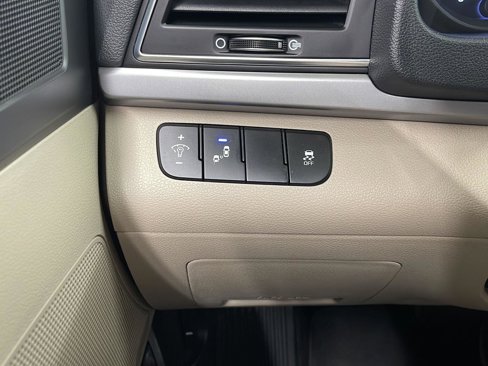 Used 2017 Hyundai Elantra Value Edition image 14