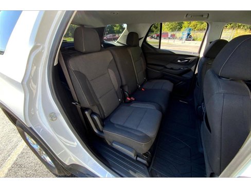 Used 2020 Chevrolet Traverse LS image 25
