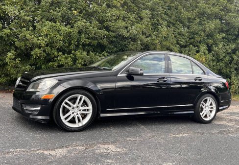 Used 2014 Mercedes-Benz C 250 Sedan image 3