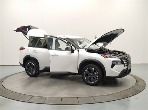 Used 2024 Nissan Rogue SV image 16