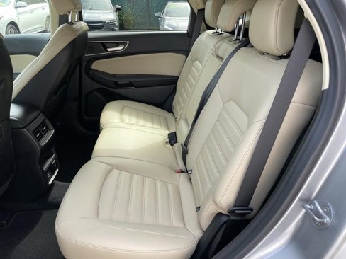 Used 2022 Ford Edge SEL w/ Convenience Package image 7