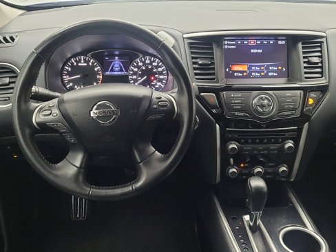 Used 2020 Nissan Pathfinder SV image 22