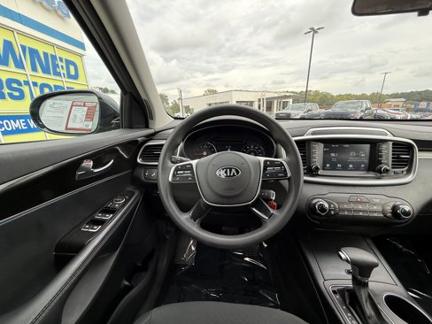 Used 2020 Kia Sorento LX image 19