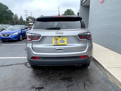 Used 2018 Jeep Compass Limited w/ Navigation Group image 6