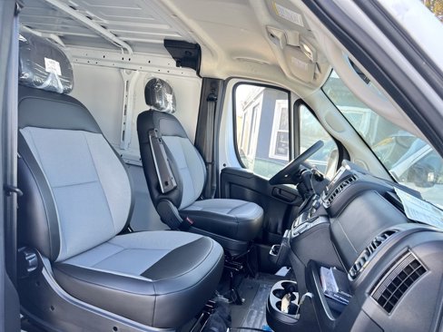 Used 2023 RAM ProMaster 2500 image 20