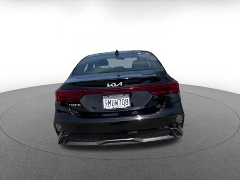 Used 2024 Kia Forte LXS image 12