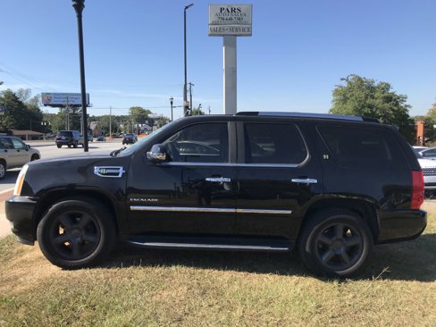 Used 2010 Cadillac Escalade 4WD Hybrid image 3
