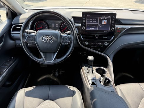 Used 2023 Toyota Camry XSE image 14