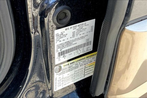 Used 2014 Ford Expedition XLT image 32
