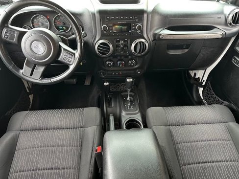 Used 2012 Jeep Wrangler Unlimited Sport image 17