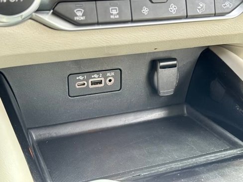 Used 2022 Nissan Altima 2.5 Platinum image 14