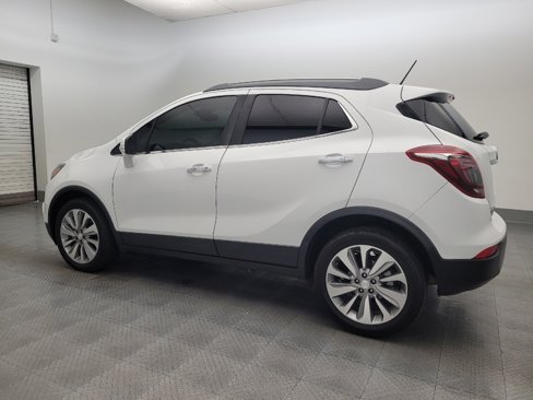 Used 2018 Buick Encore Preferred image 3