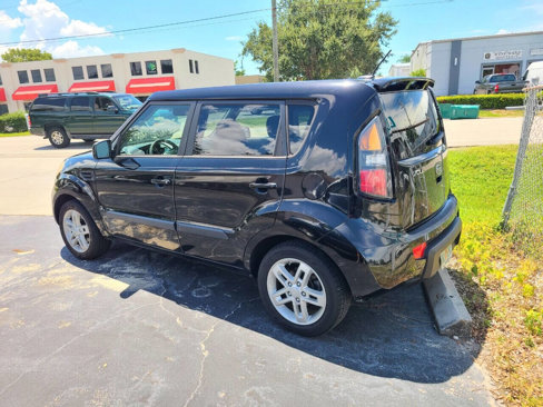 Used 2011 Kia Soul + image 20