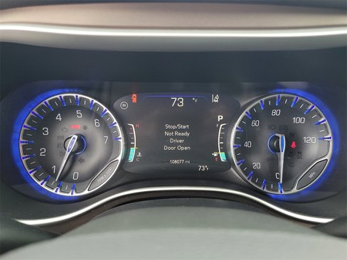Used 2018 Chrysler Pacifica Touring-L w/ Advanced Safetytec Group image 8