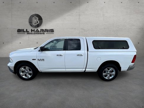 Used 2015 RAM 1500 SLT image 11
