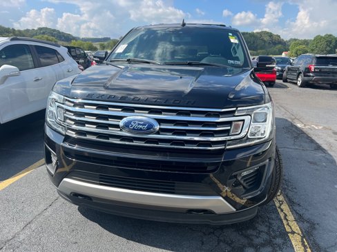 Used 2019 Ford Expedition XLT w/ Equipment Group 202A image 2