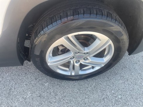 Used 2020 GMC Terrain SLE image 16