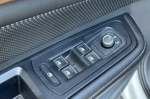Used 2024 Volkswagen Atlas SE image 13
